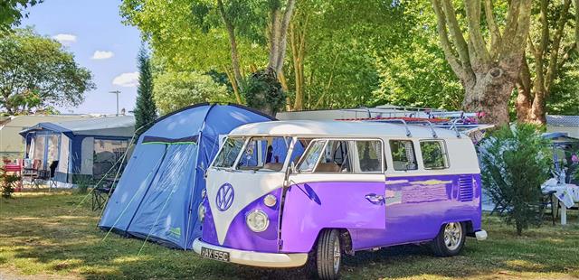 La Rochelle campsite with tent, caravan and camper van pitch - 